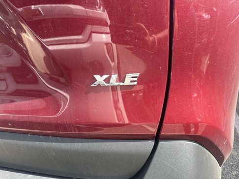 Used 2025 Toyota RAV4 XLE w/ Convenience Package FWD image 10