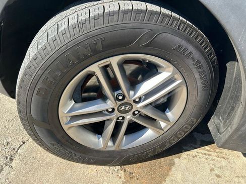 Used 2018 Hyundai Santa Fe Sport image 10