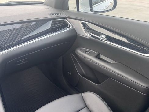New 2025 Cadillac XT6 Premium Luxury w/ Technology Package image 21