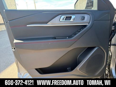 New 2026 Ford Explorer ST-Line w/ ST-Line Street Pack AWD/4WD image 10