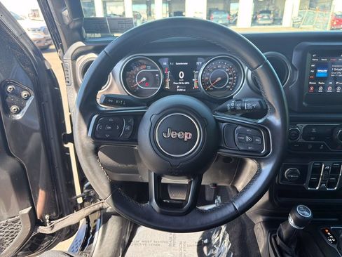 Used 2019 Jeep Wrangler Unlimited Sport S AWD/4WD image 21