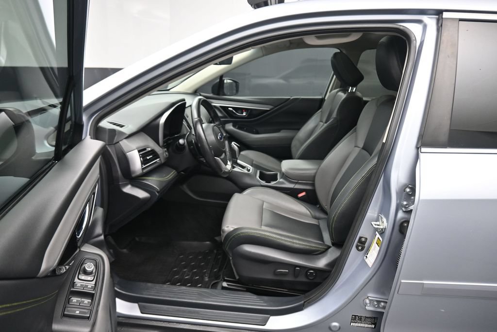 Used 2022 Subaru Outback Onyx Edition XT AWD/4WD image 11