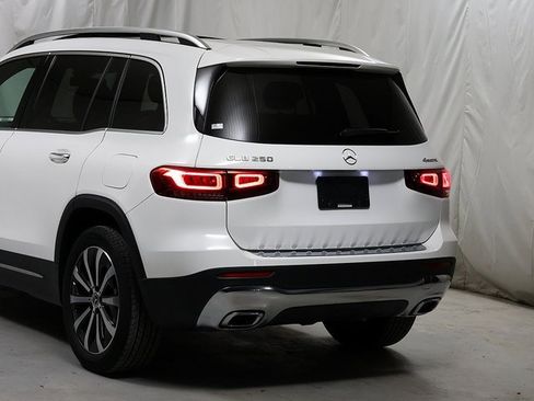 Certified 2023 Mercedes-Benz GLB 250 4MATIC image 8