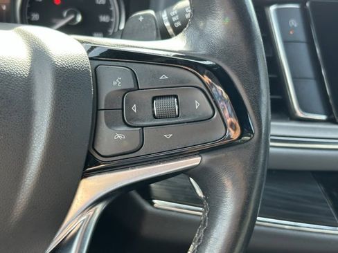 Used 2023 Buick Enclave Essence w/ Sport Touring Edition image 23