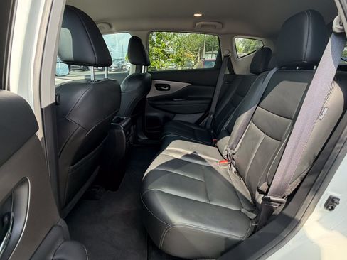 Used 2023 Nissan Murano SV w/ Cargo Package AWD/4WD image 15