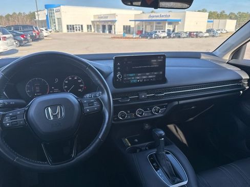 Used 2023 Honda HR-V EX-L image 13