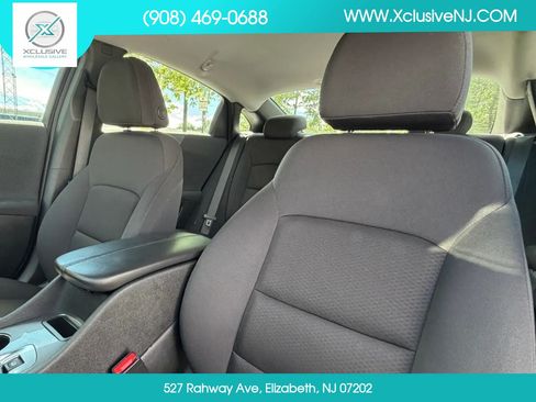 Used 2023 Chevrolet Malibu LT w/ Driver Confidence Package FWD image 10