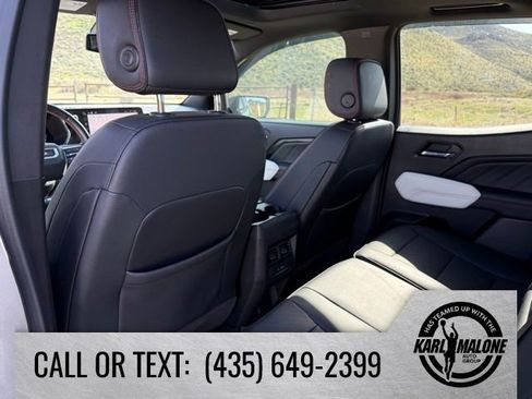 Used 2024 GMC Canyon AT4X w/ AT4X AEV Edition AWD/4WD image 31