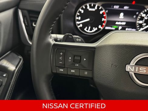 Certified 2025 Nissan Rogue SV image 23