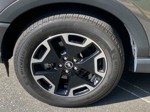 Used 2024 Ford Bronco Sport Outer Banks w/ Tech Package image 6