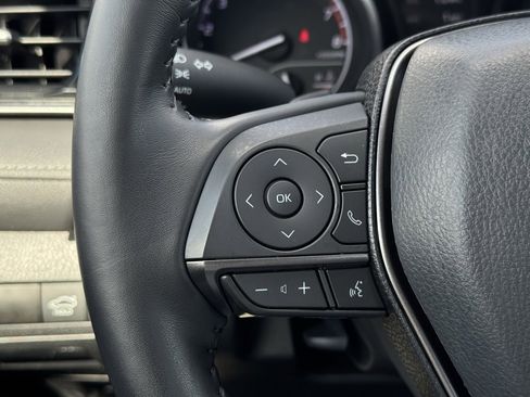 Used 2023 Toyota Camry SE w/ Convenience Package image 23