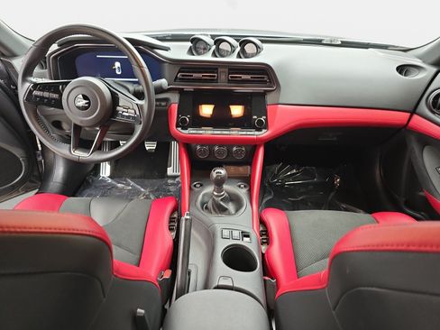 Used 2024 Nissan Z Performance w/ Floor Mat Package RWD image 10