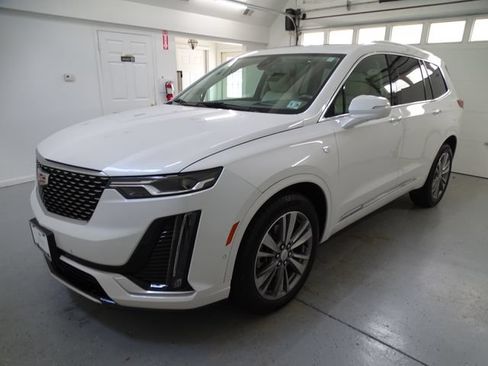 Certified 2024 Cadillac XT6 Premium Luxury w/ Technology Package AWD/4WD image 19