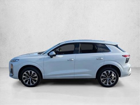 New 2026 Audi Q3 quattro 2.0T AWD/4WD image 8
