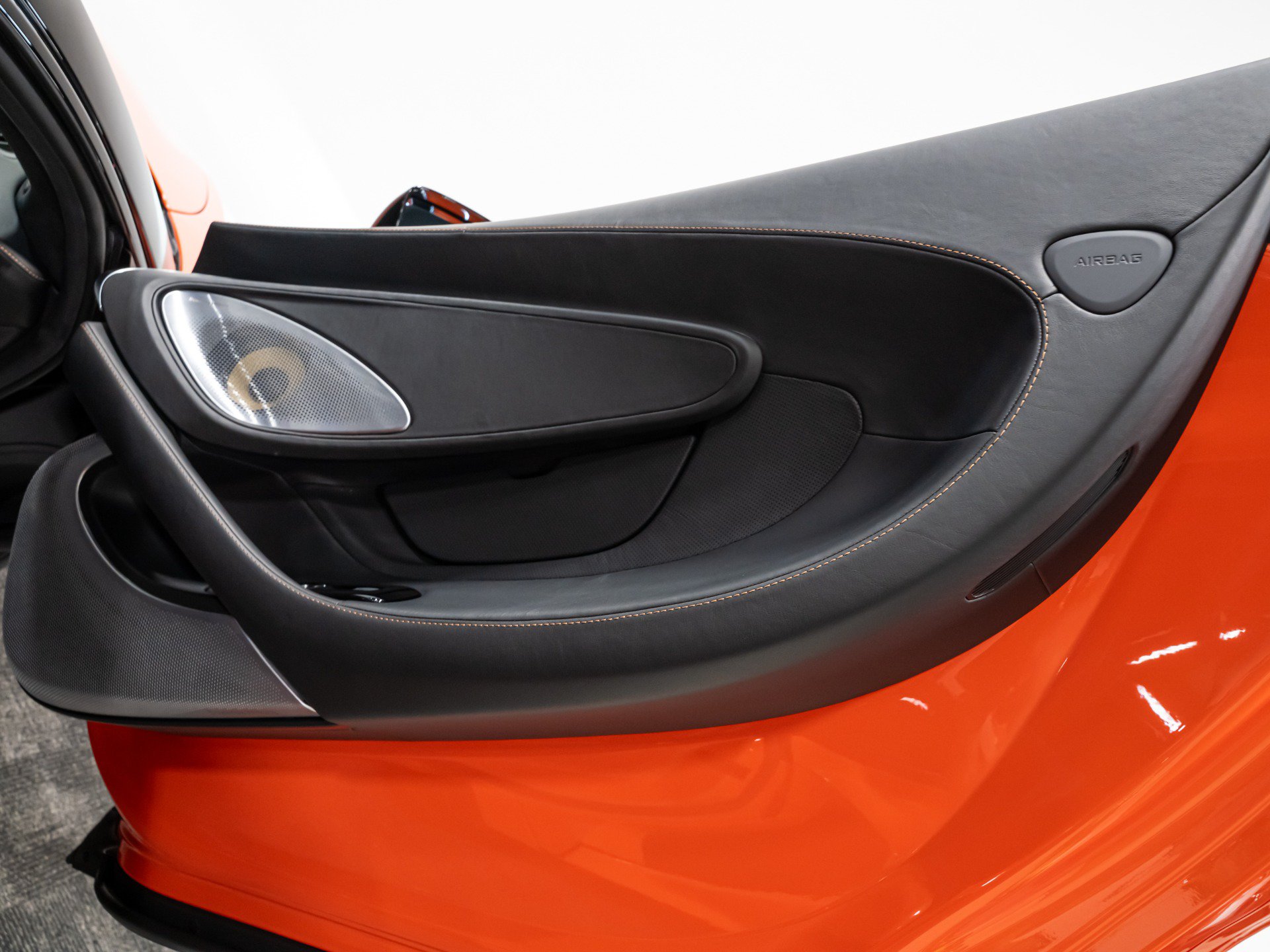Used 2023 McLaren GT RWD image 51