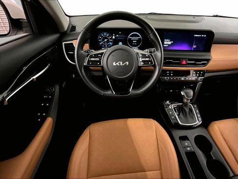 Used 2024 Kia Seltos SX AWD/4WD image 5