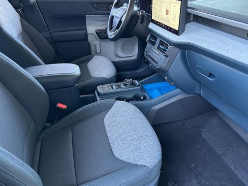 New 2025 Ford Maverick XLT image 16