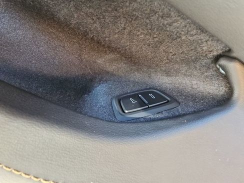 Used 2021 Chevrolet Corvette Stingray Preferred Cpe w/ Z51 Performance Package image 17