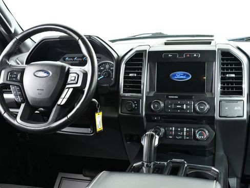 Used 2018 Ford F150 XLT w/ Equipment Group 302A Luxury AWD/4WD image 8