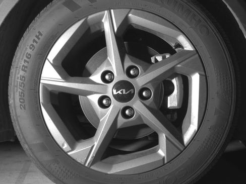 Used 2025 Kia K4 FWD image 13