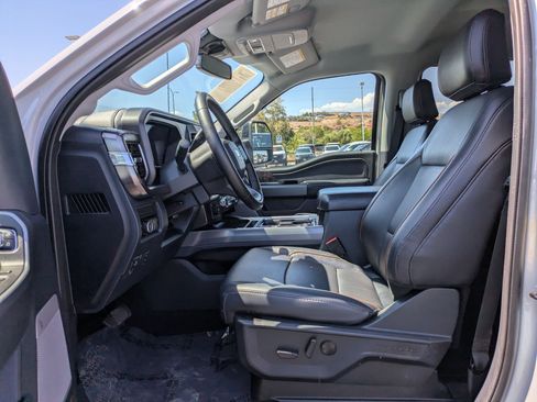 Certified 2025 Ford F250 Lariat AWD/4WD image 17