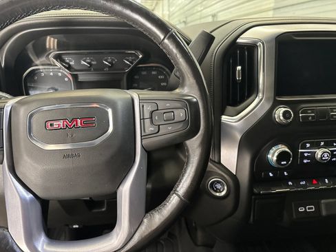 Used 2020 GMC Sierra 1500 Elevation w/ Elevation Value Package AWD/4WD image 13