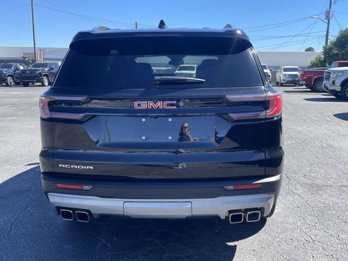 Used 2024 GMC Acadia Elevation image 4