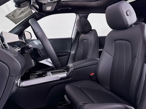 New 2026 Mercedes-Benz GLB 250 image 16