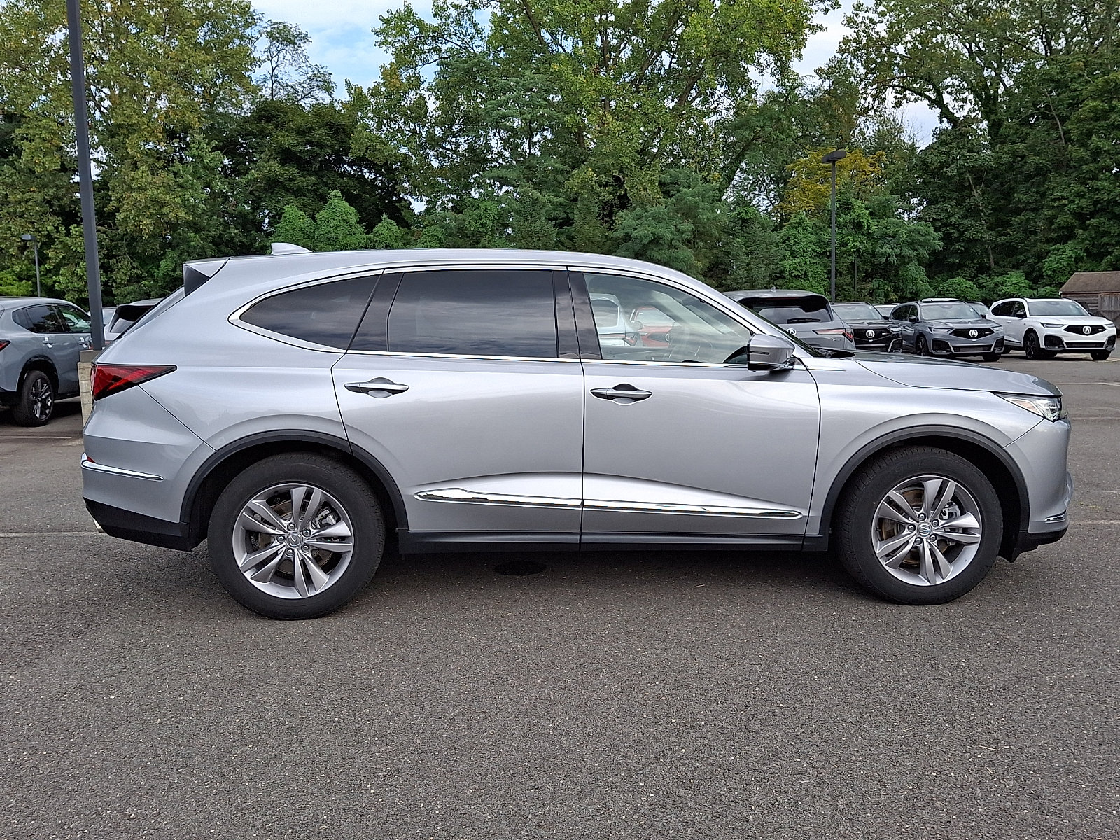 Certified 2024 Acura MDX SH-AWD image 7