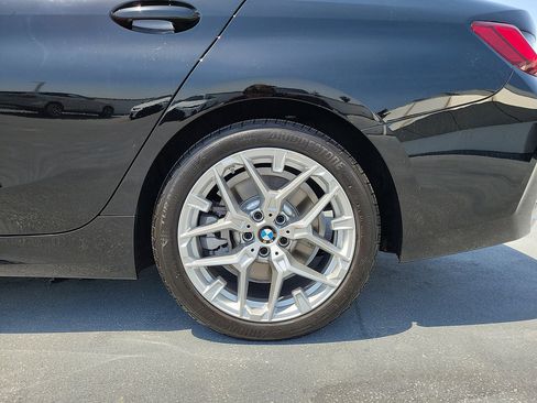 Used 2025 BMW 330i Sedan w/ Convenience Package RWD image 6