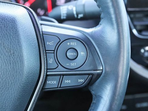 Used 2022 Toyota Camry XSE image 28