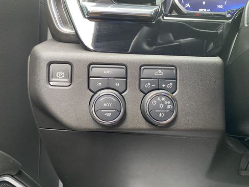 Used 2024 Chevrolet Silverado 1500 RST w/ Redline Edition AWD/4WD image 18