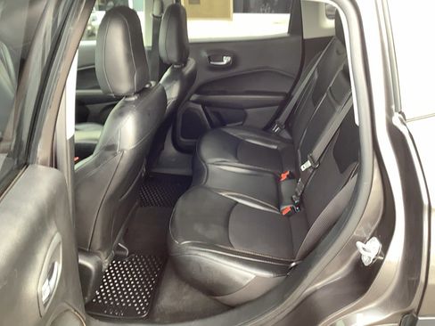 Certified 2019 Jeep Compass Latitude w/ Cold Weather Group image 9