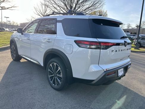 New 2026 Nissan Pathfinder Platinum AWD/4WD image 5