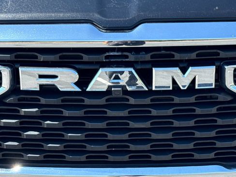 Used 2025 RAM 1500 Big Horn AWD/4WD image 8