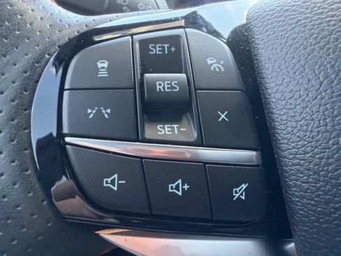 Used 2025 Ford Explorer ST-Line AWD/4WD image 23
