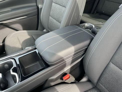 New 2026 Chevrolet Traverse LT w/ Driver Confidence Package FWD image 21