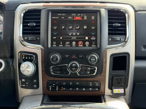 Used 2017 RAM 1500 Laramie w/ Convenience Group AWD/4WD image 11