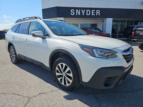 Used 2020 Subaru Outback Premium AWD/4WD image 2