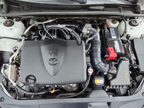 Used 2021 Toyota Avalon XLE w/ Moonroof Package FWD image 16