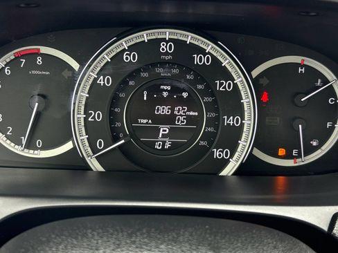 Used 2014 Honda Accord EX-L image 22