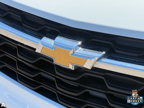 Used 2025 Chevrolet Trax LS image 31