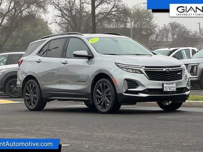 Used 2023 Chevrolet Equinox RS w/ RS Leather Package