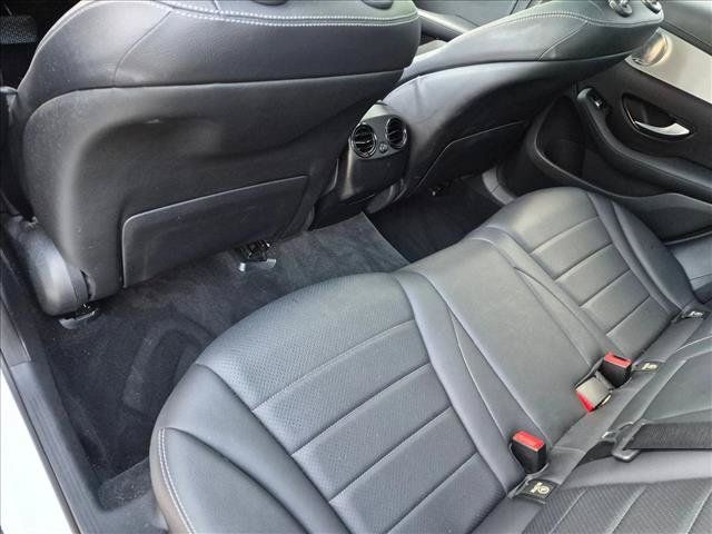 Used 2017 Mercedes-Benz GLC 300 4MATIC image 11