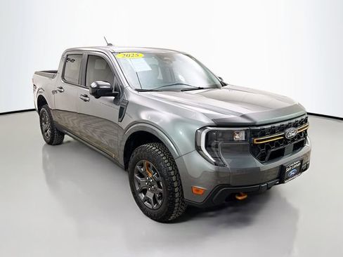 Used 2025 Ford Maverick Tremor image 1