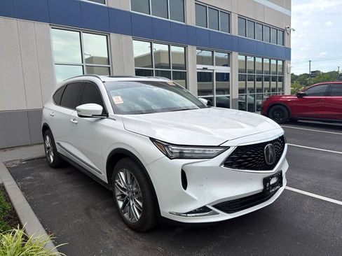 Used 2024 Acura MDX SH-AWD w/ Advance Package image 3