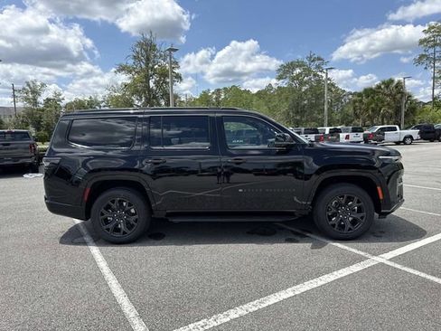 New 2026 Jeep Grand Wagoneer Limited AWD/4WD image 2