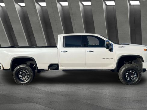Used 2021 Chevrolet Silverado 3500 High Country w/ Z71 Off-Road Package image 3