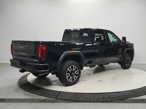 Used 2023 GMC Sierra 2500 AT4 AWD/4WD image 7
