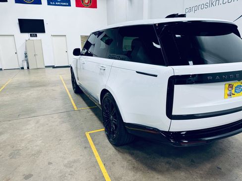 Used 2025 Land Rover Range Rover Long Wheelbase SE image 22